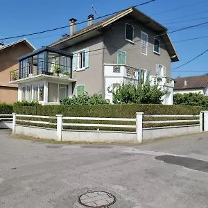  Apartment Au Bord Du Foron